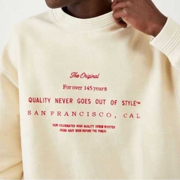 Levi Strauss & Co Vintage Cream|Red Crewneck Sz Medium - Picture 2 of 4